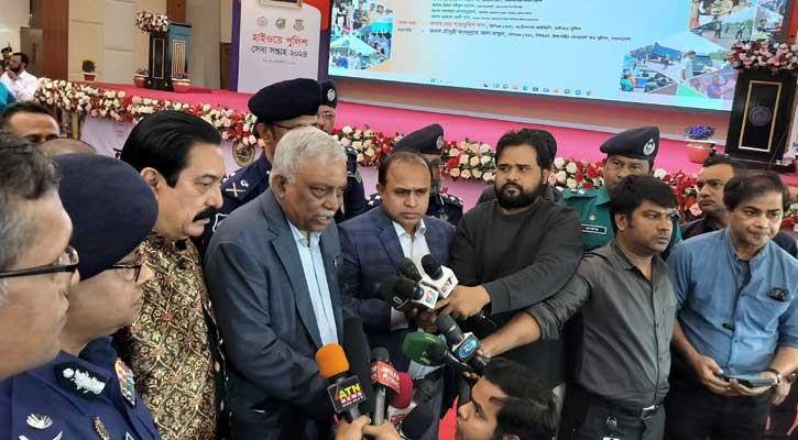 মিয়ানমার থেকে আর কাউকে ঢুকতে দেব না : স্বরাষ্ট্রমন্ত্রী