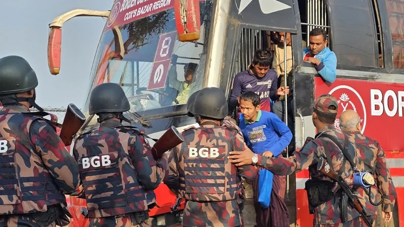মিয়ানমারের ৩৩০ জনকে হস্তান্তর প্রক্রিয়া শুরু