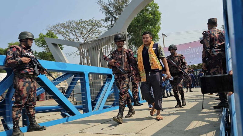 আশ্রয় নেওয়া ১২০ নাগরিককে মিয়ানমারে হস্তান্তর