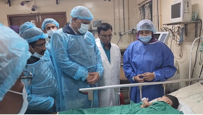 ১৫ ঘণ্টার অস্ত্রোপচারে আলাদা হলো নুহা ও নাভা