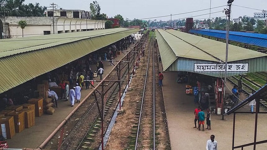 ছিনতাইকারীর ছুরিকাঘাতে প্রাণ গেল ট্রেনযাত্রীর