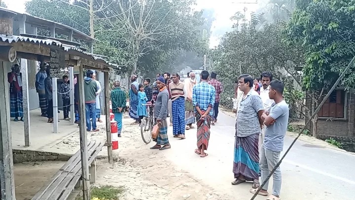 ওয়াজ মাহফিল থেকে ফেরার পথে ব্যবসায়ীকে কুপিয়ে হত্যা
