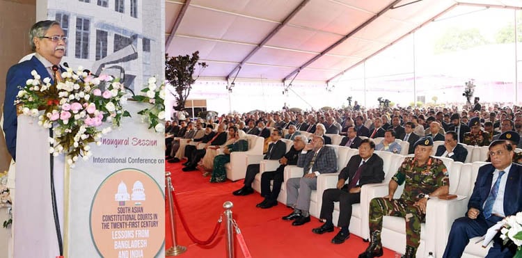 ক্ষমতার অপব্যবহার যেন না হয়, বিচারকদের রাষ্ট্রপতি