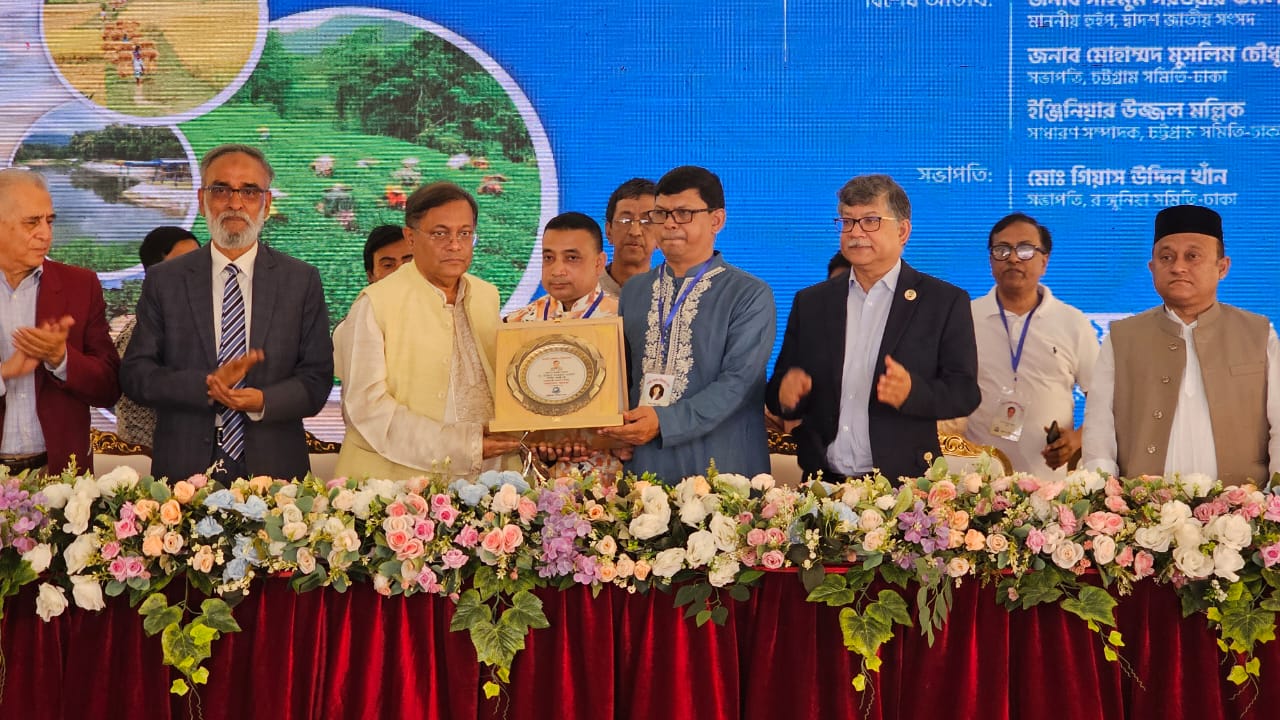 বাজার কারসাজির বিরুদ্ধে কঠোর ব্যবস্থা নেবে সরকার : পররাষ্ট্রমন্ত্রী