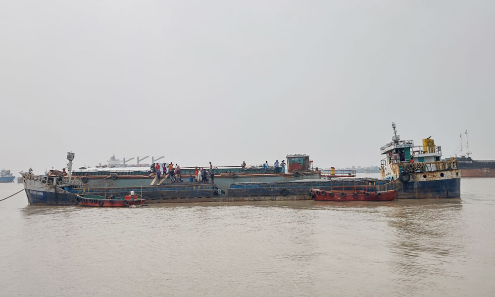 পশুর নদীতে কয়লাবোঝাই কার্গো ডুবি