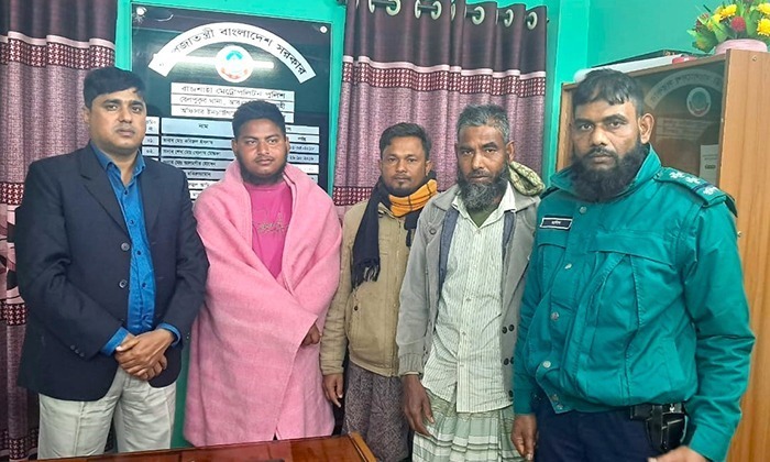 স্মৃতি হারিয়ে পথ হারানো কিশোরকে উদ্ধার করল পুলিশ