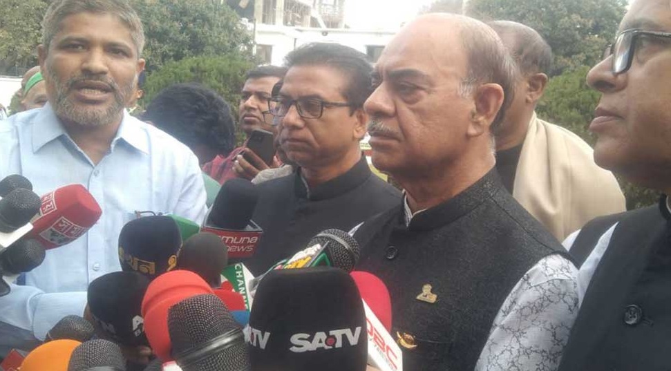 পিলখানার ঘটনায় জড়িতদের খুঁজে বের করা হবে: বিমানমন্ত্রী