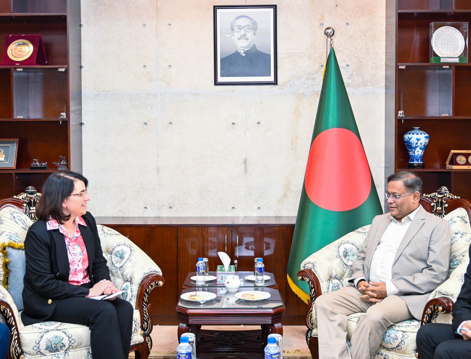 বাংলাদেশের সঙ্গে সম্পর্কের নতুন অধ্যায় চায় যুক্তরাষ্ট্র : পররাষ্ট্রমন্ত্রী