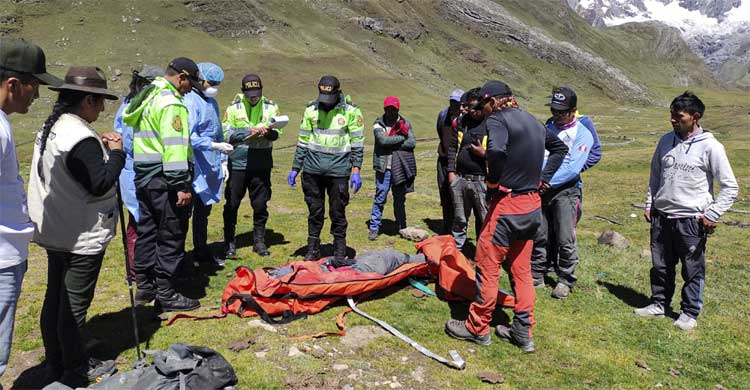 পেরুতে বাস দুর্ঘটনায় নিহত ১৬