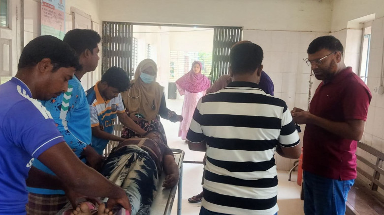 মোহনপুরে ভ্যানচালককে ইট দিয়ে মাথা থেঁতলে হত্যা