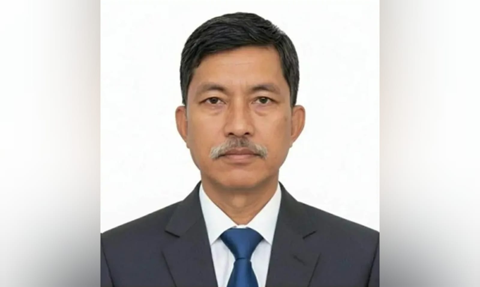 অসুস্থতার কারণ দেখিয়ে পদত্যাগ মন্ত্রী দীপেন দেওয়ানের
