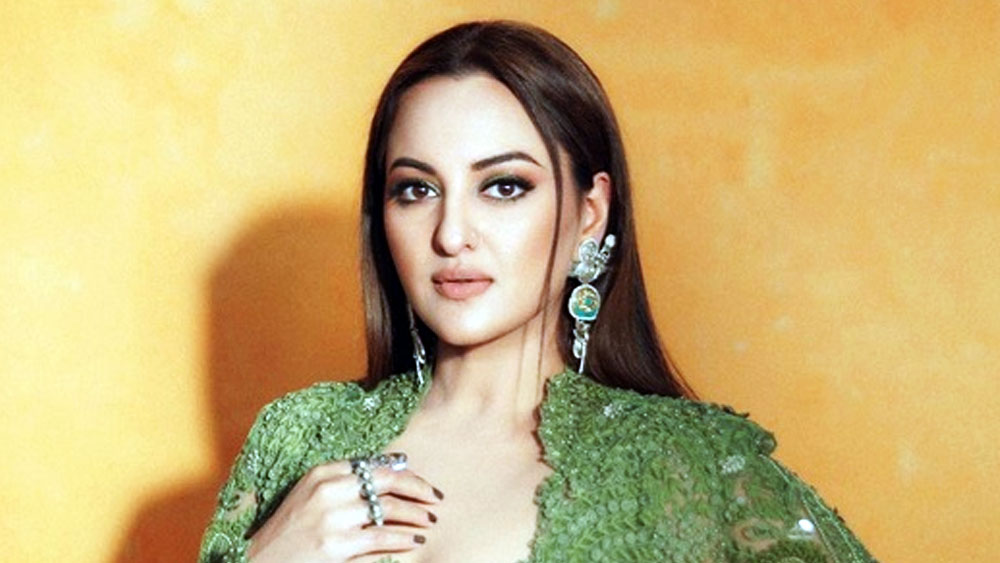 বিয়ের পিঁড়িতে বসছেন সোনাক্ষী,পাত্র কে?