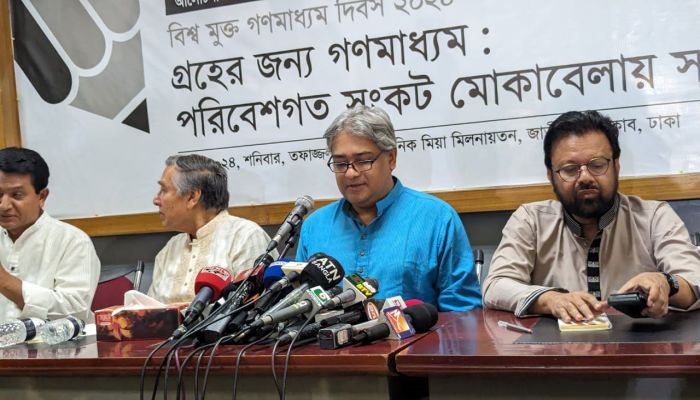 সরকার পরিচালনাকারী সবাই ফেরেশতা নয়: মোহাম্মদ এ আরাফাত