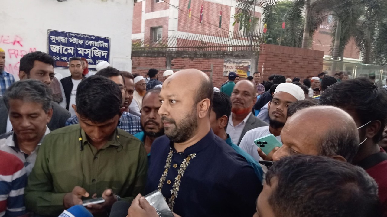 ৩ বিষয়ে রাজনৈতিক দলগুলোর কাছে মতামত চেয়েছেন প্রধান উপদেষ্টা