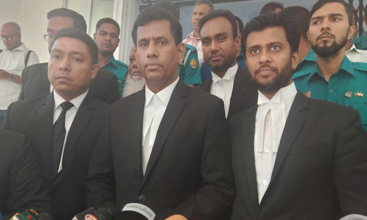 'পরোয়ানাভুক্ত সেনা কর্মকর্তাদের বিচারের ক্ষমতা রয়েছে ট্রাইব্যুনালের'