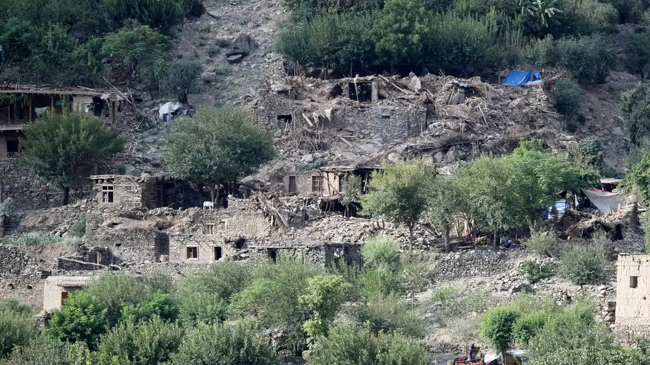 আফগানিস্তানে ভয়াবহ ভূমিকম্প, ৭ জনের মৃত্যু