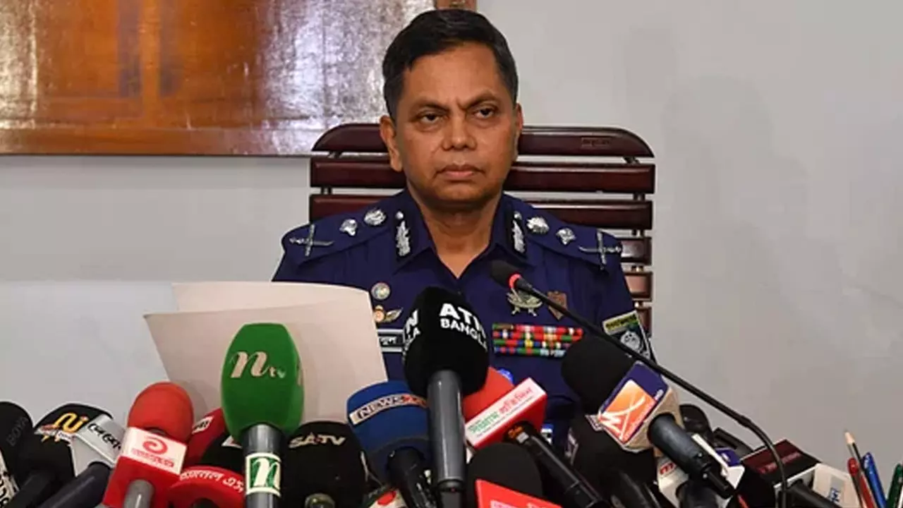 বিশেষ অভিযান জোরদার করার নির্দেশ আইজিপির