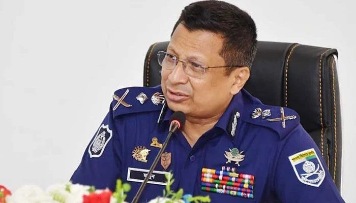 পশুর গাড়ি থামিয়ে চাঁদা নিলেই ব্যবস্থা : আইজিপি