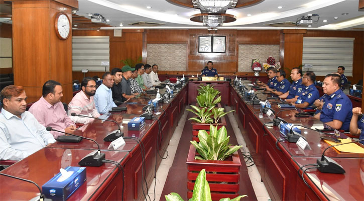 ঈদযাত্রা নির্বিঘ্ন করতে পুলিশ সচেষ্ট রয়েছে : আইজিপি