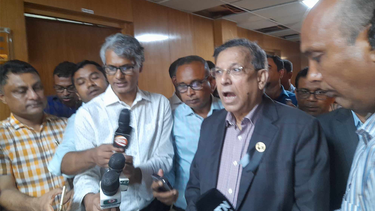'কিছুক্ষণের মধ্যেই জামায়াতকে নিষিদ্ধের প্রজ্ঞাপন জারি'