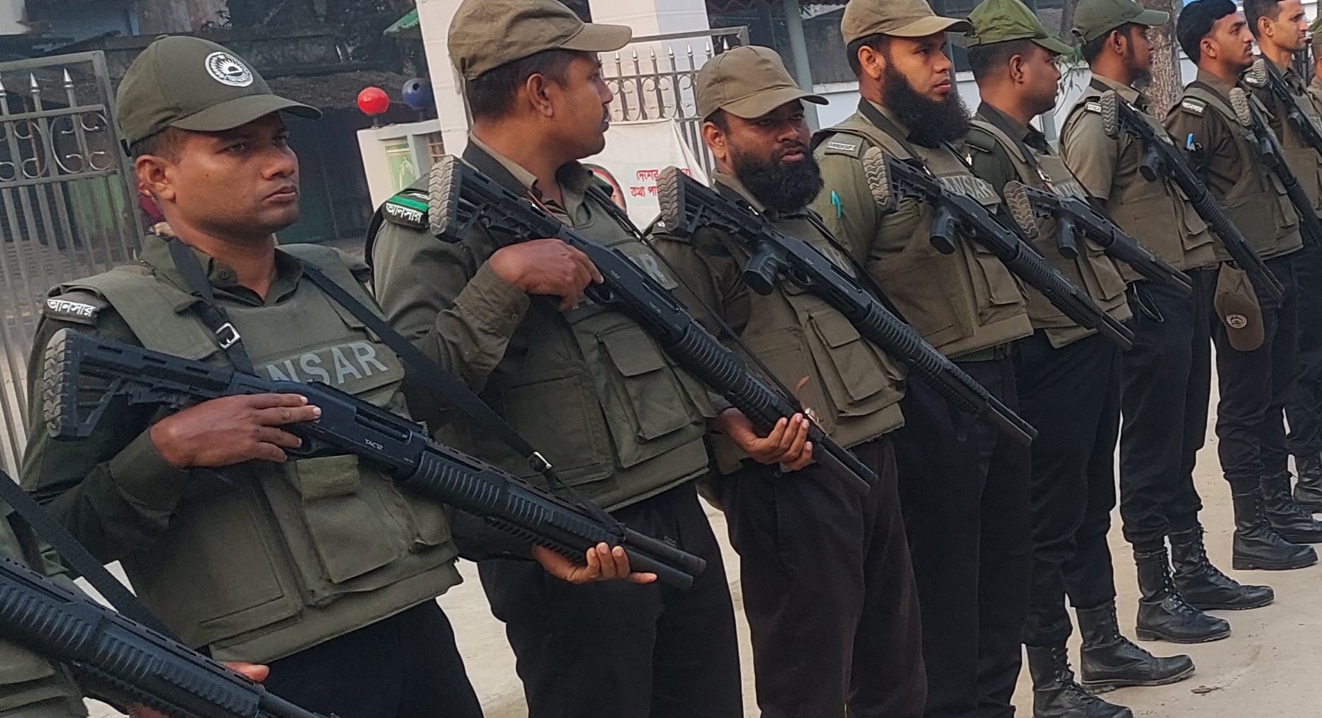 থানার নিরাপত্তায় আনসার