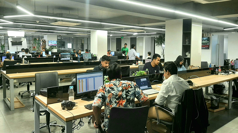 আগামীকাল ছুটির দিনে খোলা থাকবে যেসব প্রতিষ্ঠান