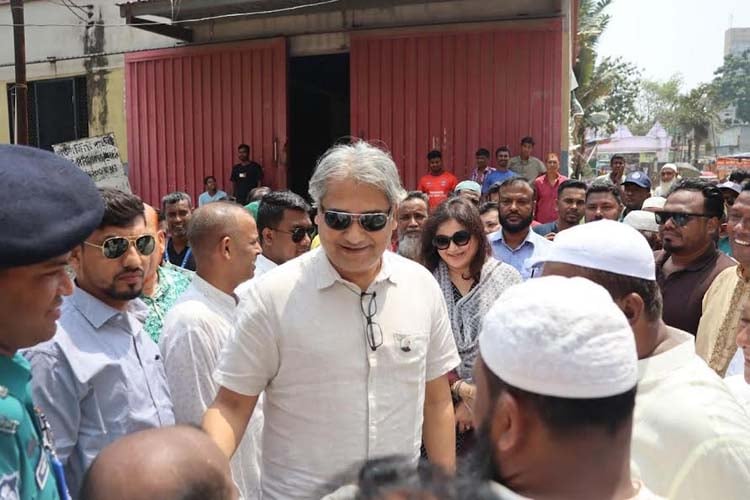 পুনর্বাসন না করে বস্তিবাসীদের উচ্ছেদ করা হবে না : তথ্য প্রতিমন্ত্রী