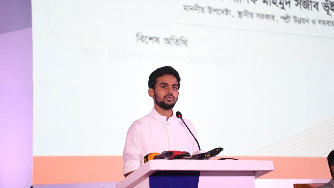 যারা নির্বাচন চেয়েছে, তারাই এখন বানচালের ষড়যন্ত্রে লিপ্ত: আসিফ মাহমুদ