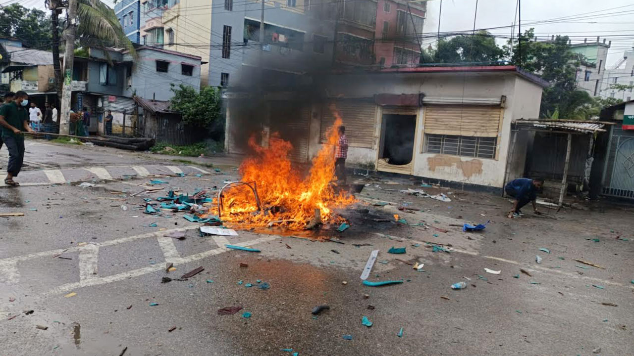 বরিশালে সংঘর্ষে আওয়ামী লীগ নেতা নিহত