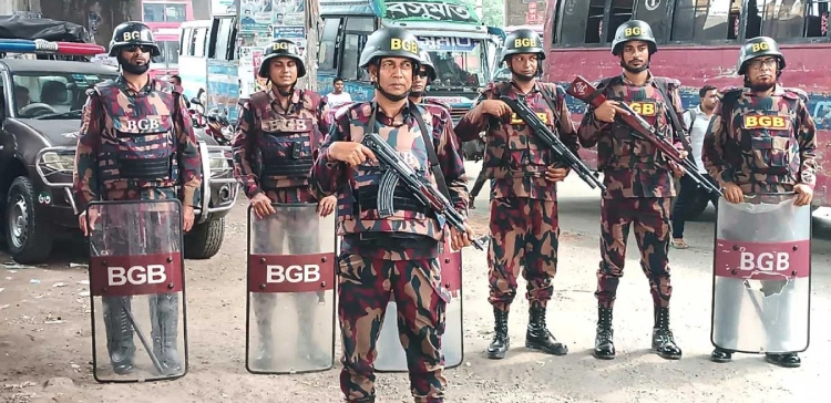 ঈদযাত্রা স্বস্তির করতে ২৩ টিম বিজিবি মোতায়েন