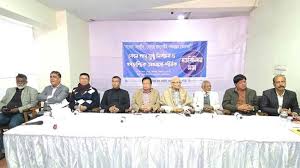 সরকার হলো জগদ্দল পাথরের মতো, সরানো বড় দুরূহ : বদিউল আলম মজুমদার