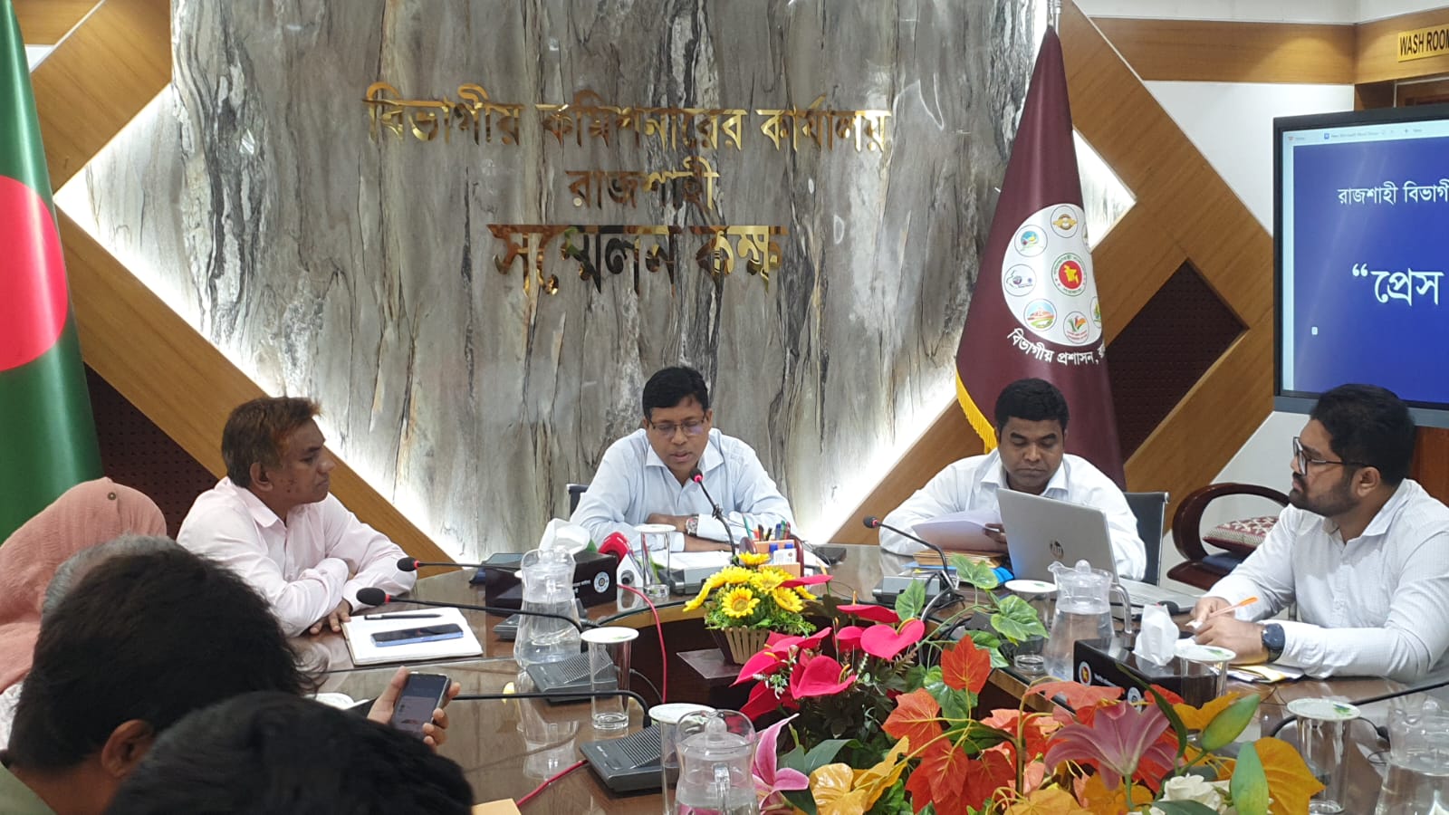 রাজশাহীতে নয় দিনব্যাপী বিভাগীয় বইমেলা শুরু শুক্রবার