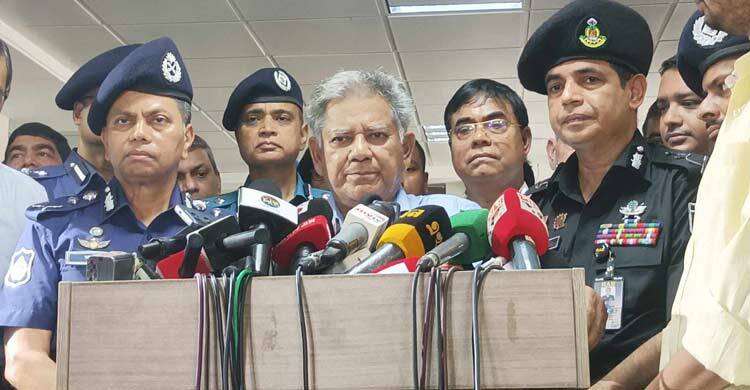 ট্রাফিকের কাজ করা শিক্ষার্থীদের সনদ দেওয়া হবে : স্বরাষ্ট্র উপদেষ্টা