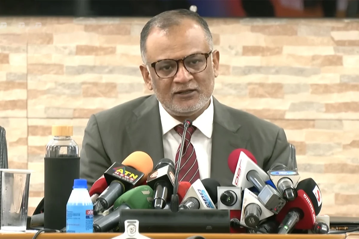 দেশে গ্যাস-ডলারের সংকট নেই: বাণিজ্য উপদেষ্টা