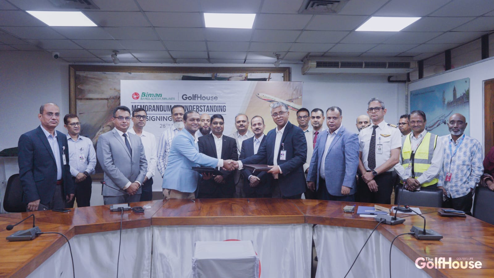 বিমান ও গলফ হাউসের সমঝোতা স্মারক সই