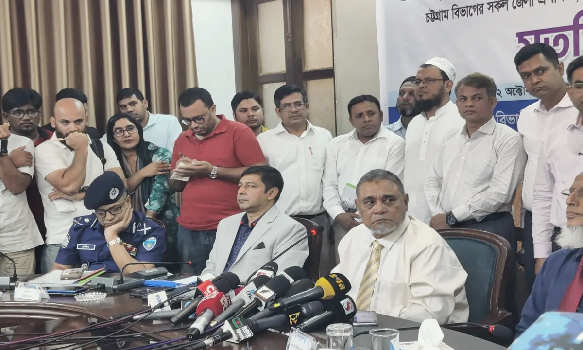 সাংবাদিকদের ভোটকক্ষে প্রবেশে কোনো বাধা থাকবে না : সিইসি