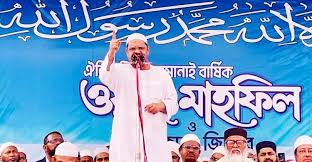 'দেশের মানুষ নতুন শাড়িতে পুরোনো বউ দেখতে চায় না'