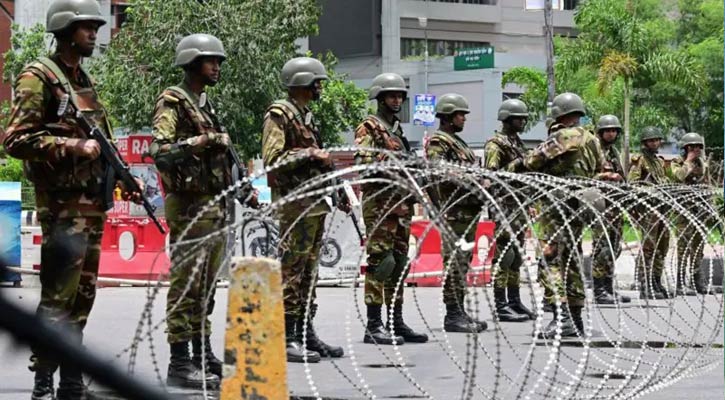 সারাদেশে অনির্দিষ্টকালের জন্য কারফিউ জারি