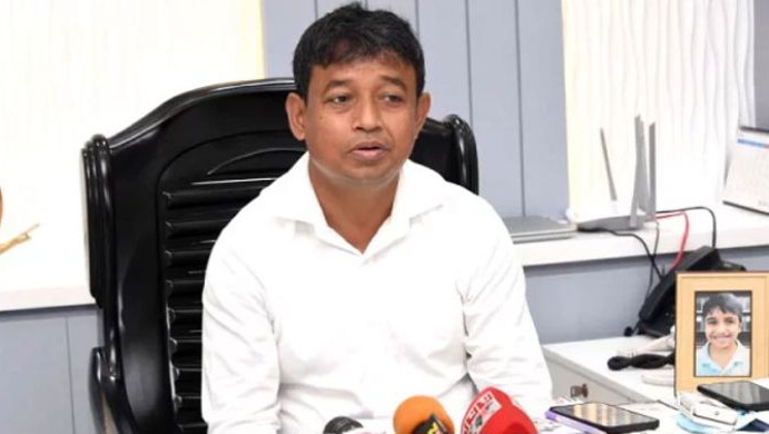 সাবেক ডিবি প্রধান হারুনের আয়কর নথি জব্দের আদেশ