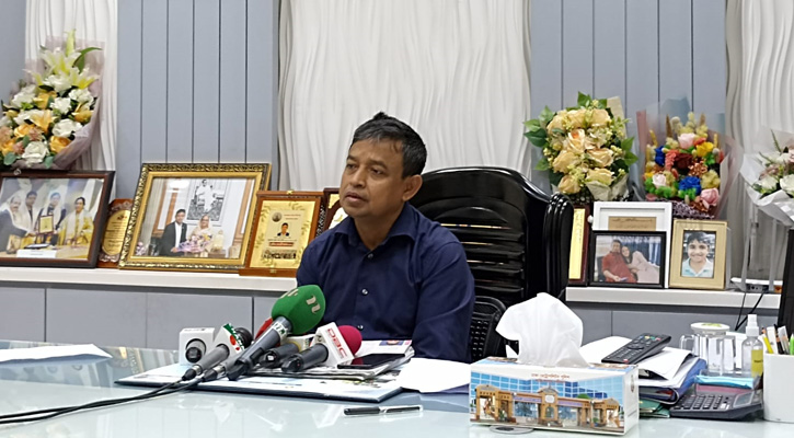 সাবেক ডিবিপ্রধান হারুনকে দুদকে তলব