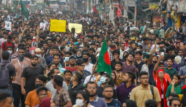 গণঅভ্যুত্থানে আহত শিক্ষার্থীদের বেতন মওকুফের সিদ্ধান্ত