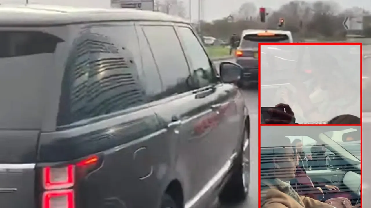 গাড়ি চালিয়ে মাকে নিয়ে গেলেন তারেক রহমান