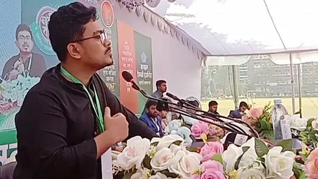 নারীরা শিবিরের কাছেই সবচেয়ে নিরাপদ : সাদিক কায়েম