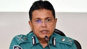 সাবেক ডিএমপি কমিশনারসহ ১৭ পুলিশ কর্মকর্তার বিরুদ্ধে পরোয়ানা