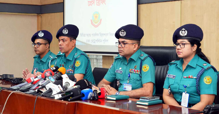 ডাকাত ধরা ৫ শ্রমিক নিয়োগ পাচ্ছেন অক্সিলিয়ারি ফোর্সে