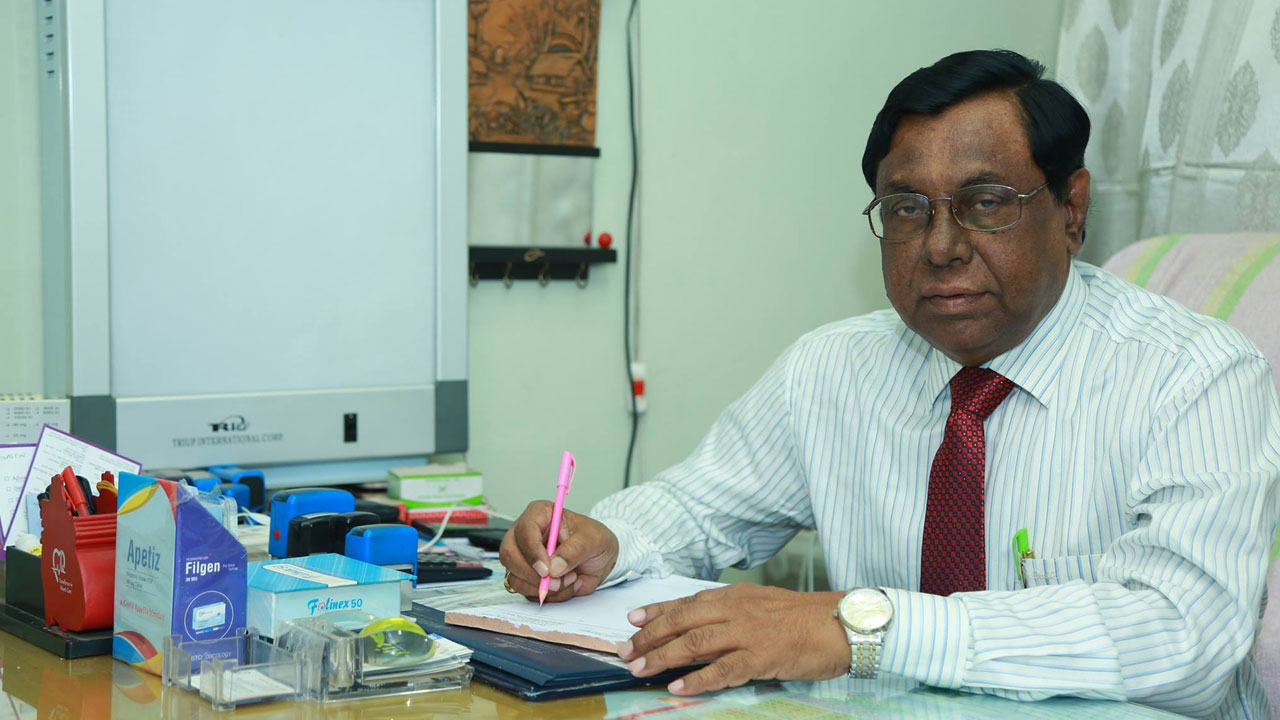 উপদেষ্টা হতে সমন্বয়ককে ২০০ কোটির চেক, দুদকের জালে সেই চিকিৎসক