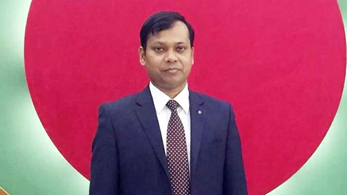 শোকজের প্রতিক্রিয়ায় যা জানালেন সিলেটের ডিসি সারওয়ার
