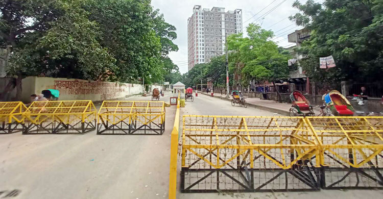 ঢাবির সব প্রবেশ পথে ব্যারিকেড