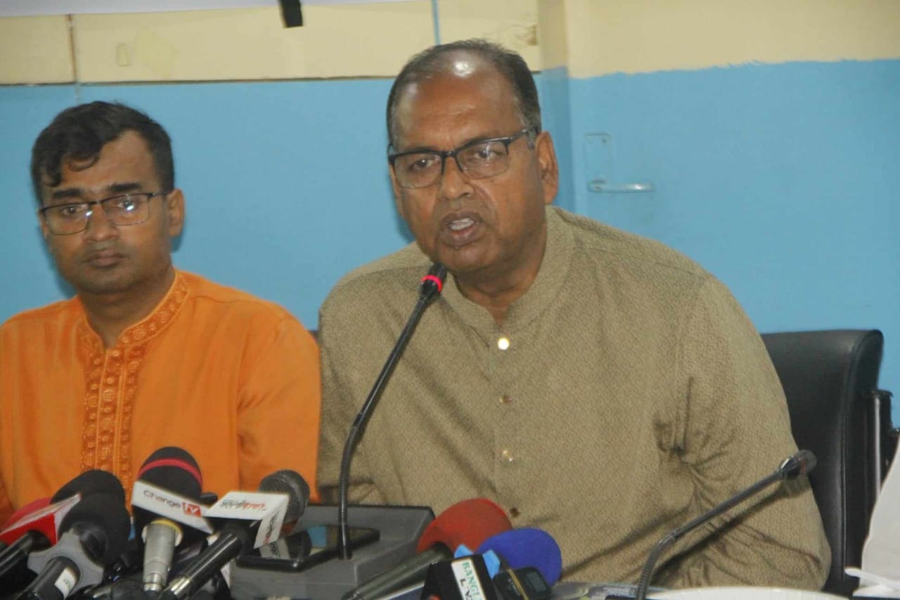 সরকার গণতন্ত্রকে হরণ করেছে, স্বাধীনতার বিপক্ষে অবস্থান নিয়েছে : দুদু