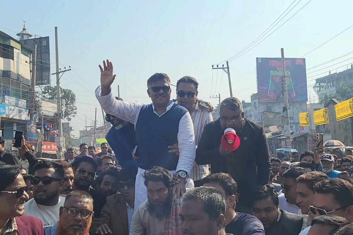 শেখ হাসিনার নির্দেশে হাদিকে হত্যা চেষ্টা করা হয়েছে: দুলু